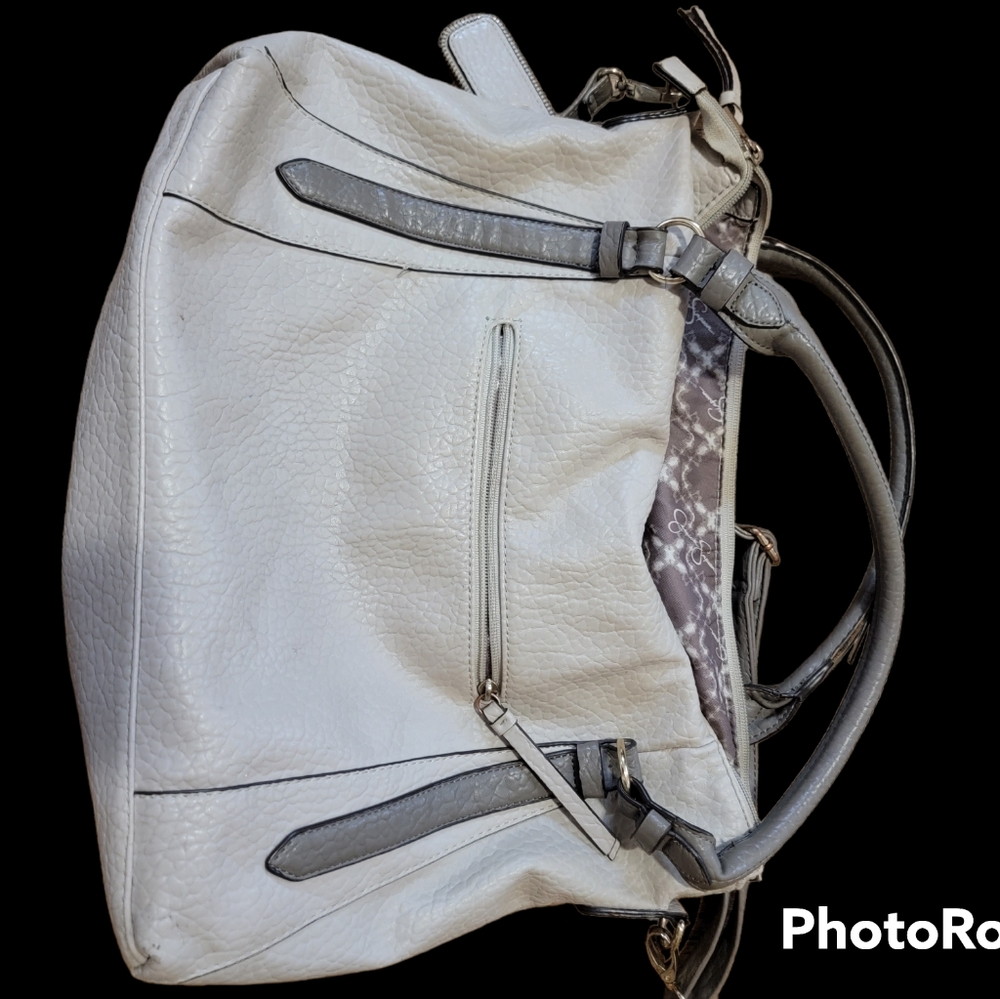 Jessica Simpson purse - Picture 3 of 4